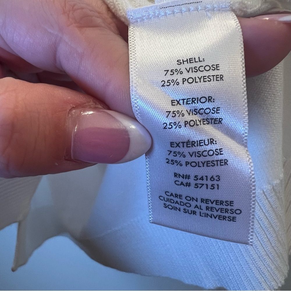 Calvin Klein White Knit Crewneck Sweater Medium NWT - Picture 9 of 9
